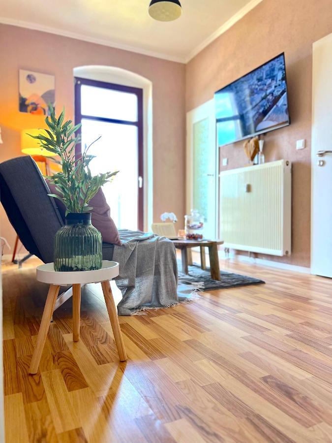 Elbling Apartment Mit Terrasse - Netflix - Parkplatz - Weinbergblick Meißen Exteriör bild