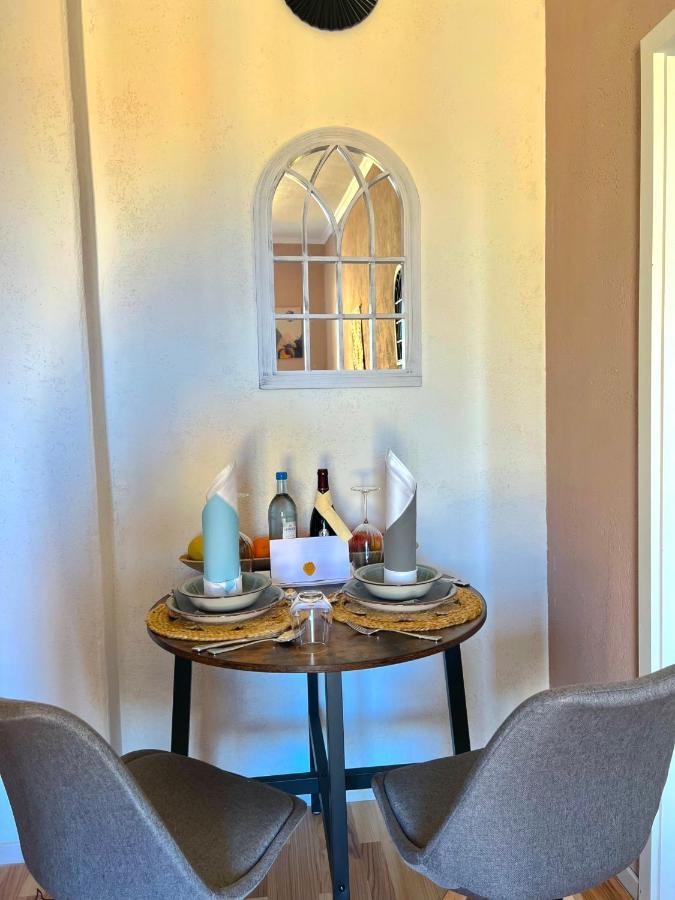 Elbling Apartment Mit Terrasse - Netflix - Parkplatz - Weinbergblick Meißen Exteriör bild
